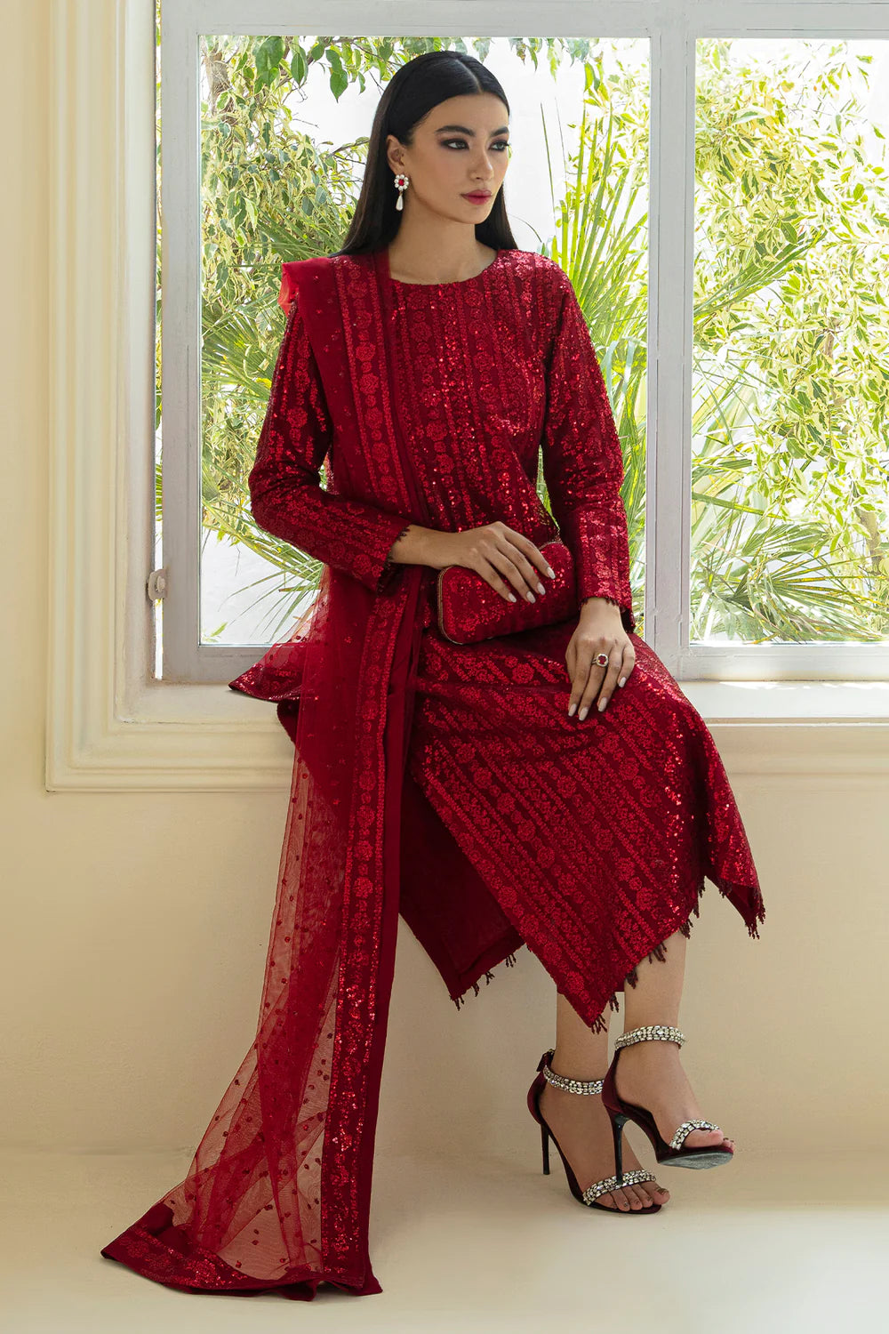 BAROQUE - EMBROIDERED NET UF-385